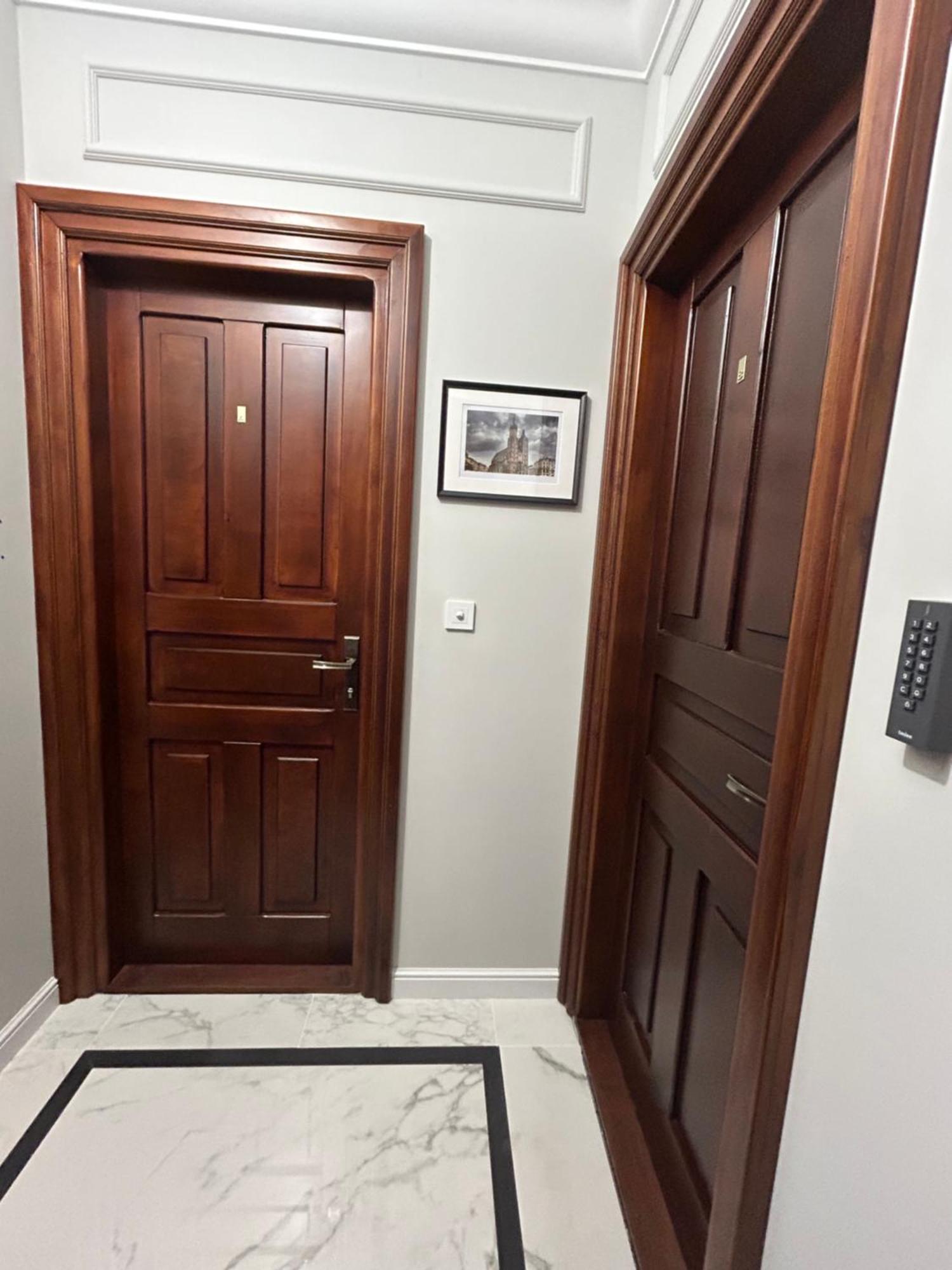 Charm & Comfort Renovated Gem In Old Town Sarego Apt B Krakow Dış mekan fotoğraf
